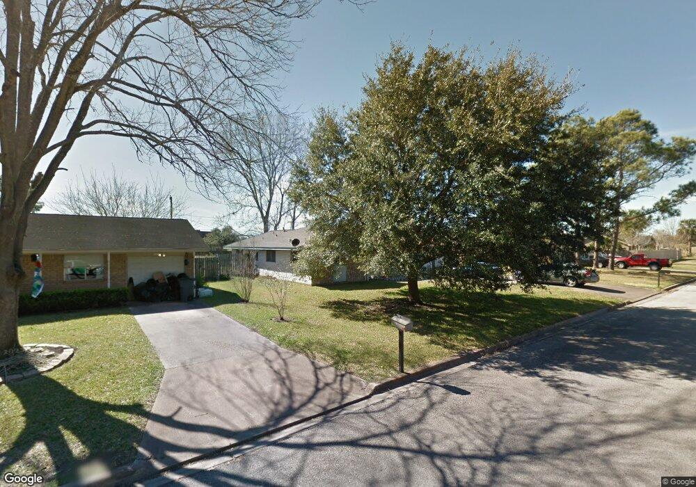 3812 Holly Glen Dr, Bay City, TX 77414 - photo 1