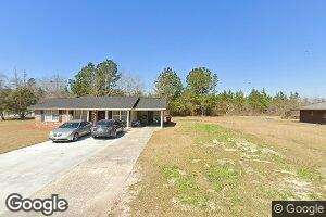 13 Bay St, Lumber City, GA 31549