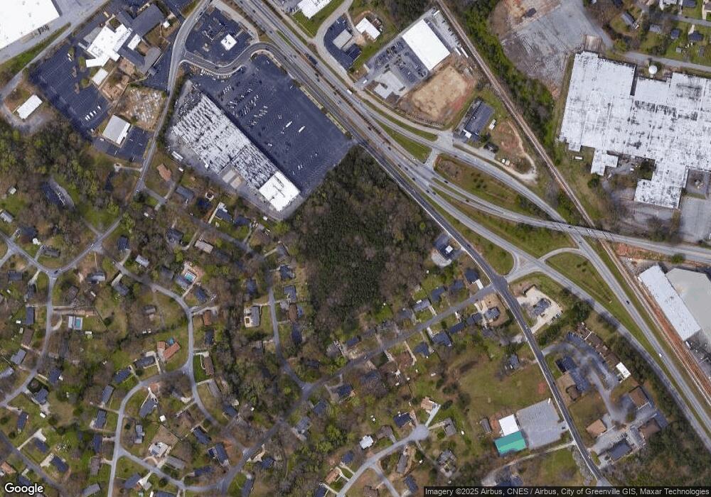 211 Beaucrest Place, Mauldin, SC 29662 - photo 1