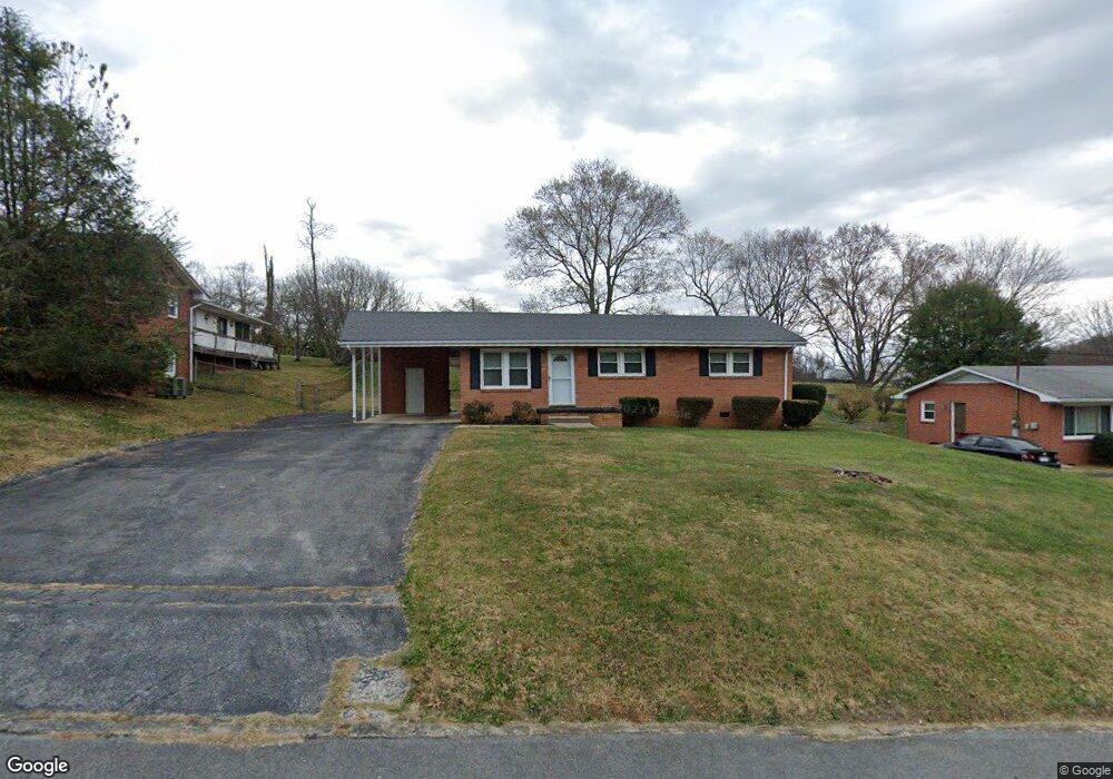 1411 Stoneybrook Dr, Johnson City, TN 37601 - photo 1