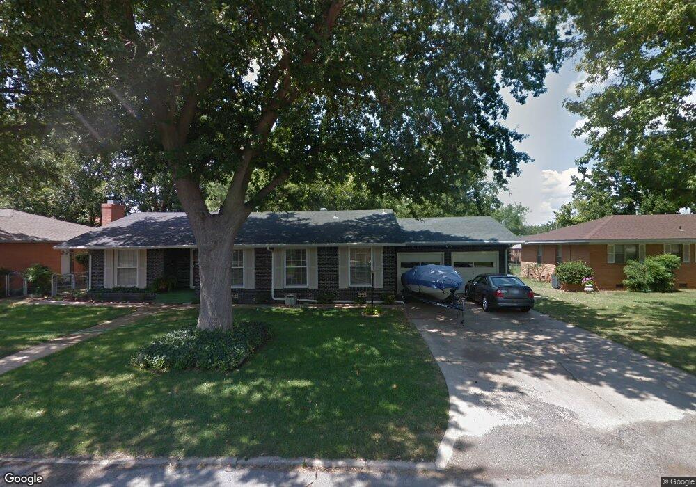 1741 Tiverton St, Ardmore, OK 73401 - photo 1
