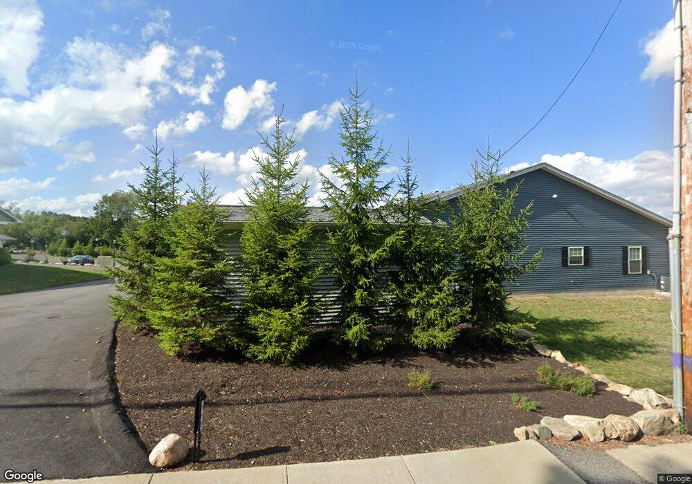 550 Wakefield St unit 4, West Warwick, RI 02893 - photo 1