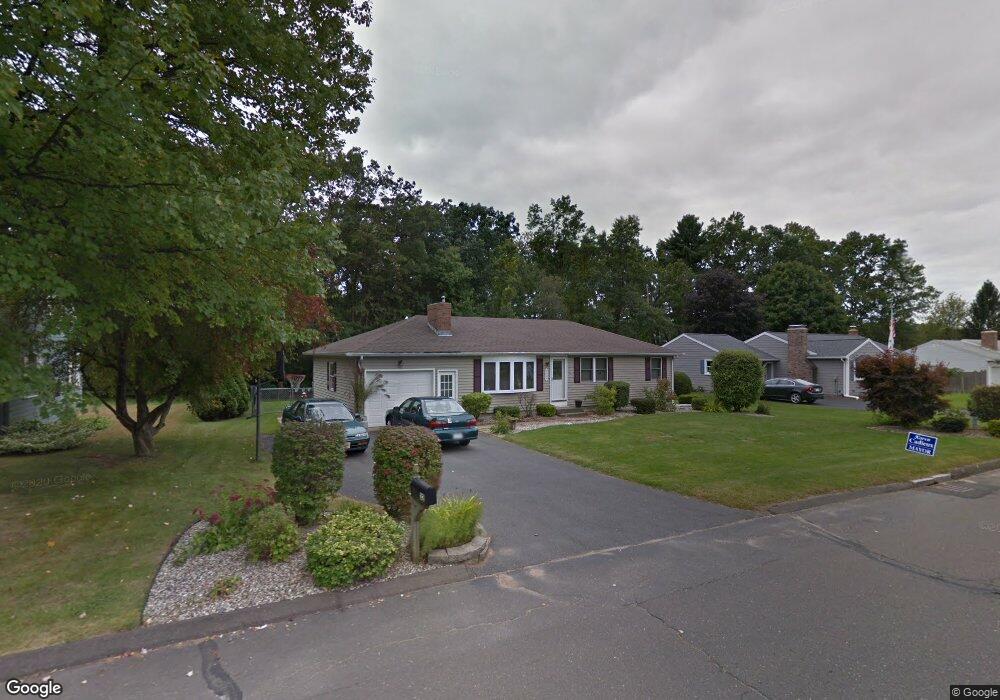 32 Overlook Dr, Easthampton, MA 01027 - photo 1