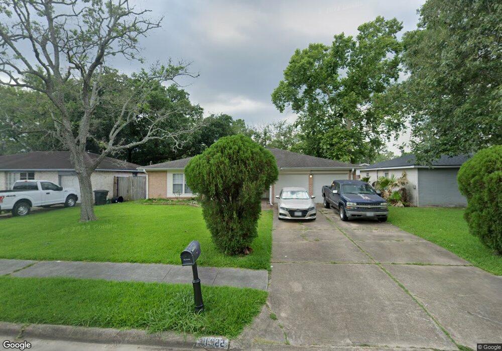 16922 David Glen Dr, Friendswood, TX 77546 - photo 1