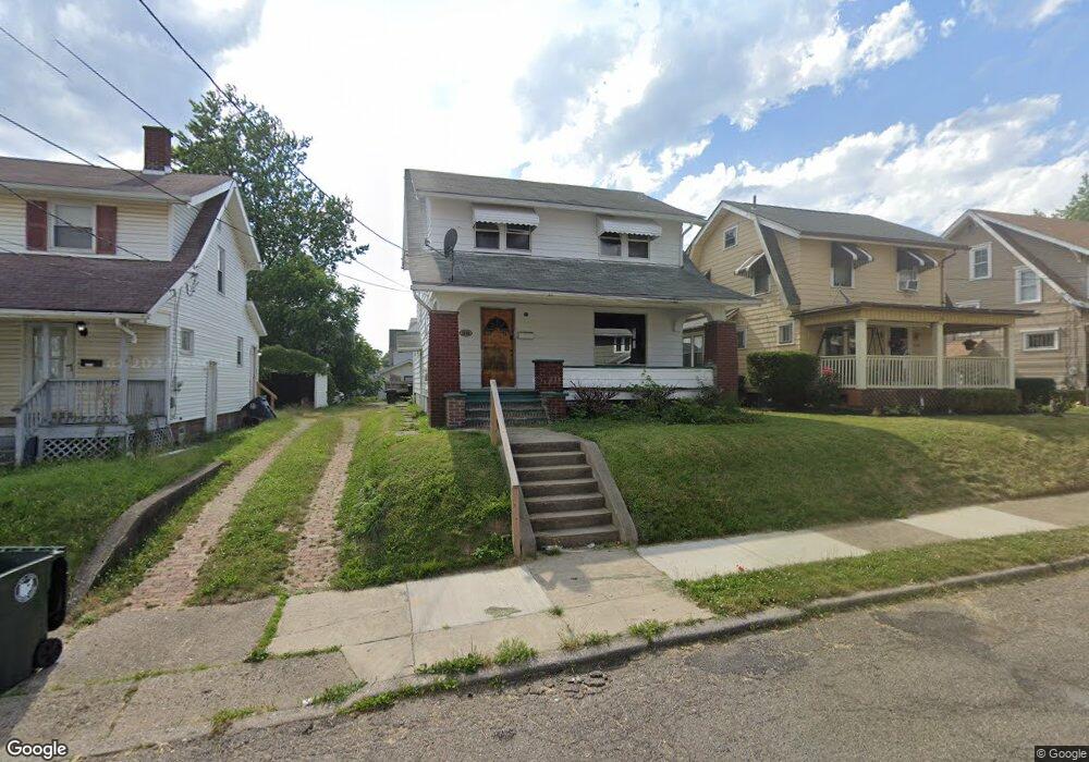 1131 Ardmore Ave SW, Canton, OH 44710 - photo 1