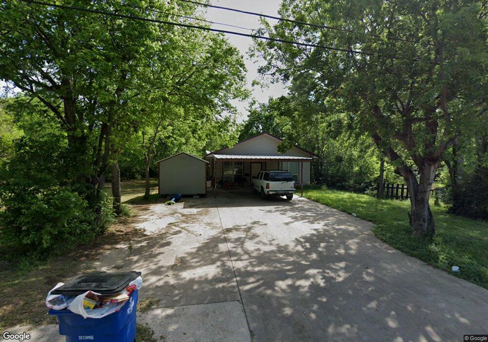 810 S Sherman St, Ennis, TX 75119 - photo 1