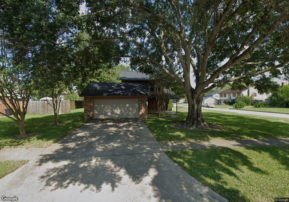 301 Gleneagles Dr, Friendswood, TX 77546 - photo 1