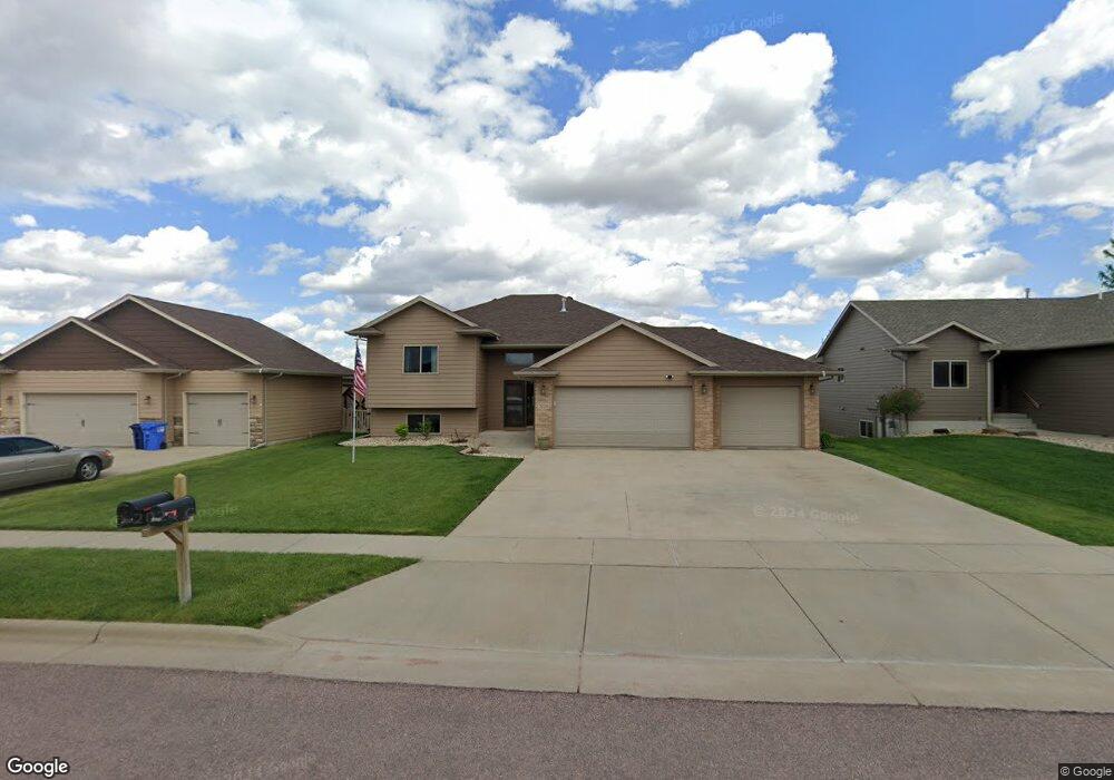 5208 S Bahnson Ave, Sioux Falls, SD 57108 - photo 1