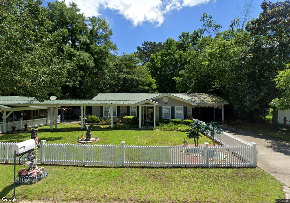 301 Thompson St, Camden, SC 29020 - photo 1