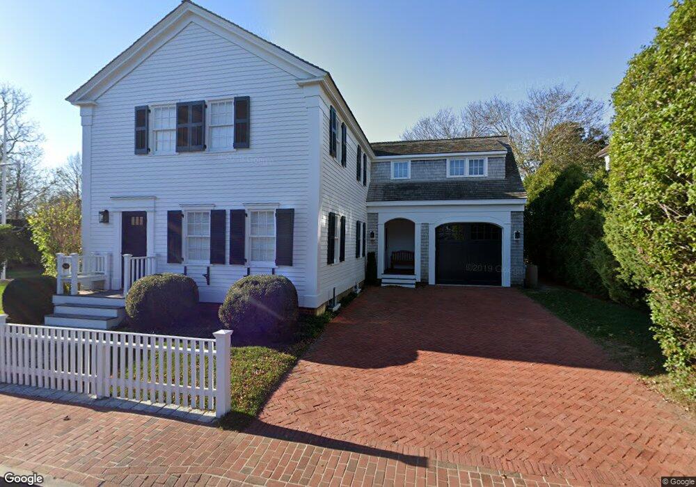 50 Cottage St, Edgartown, MA 02539 - photo 1