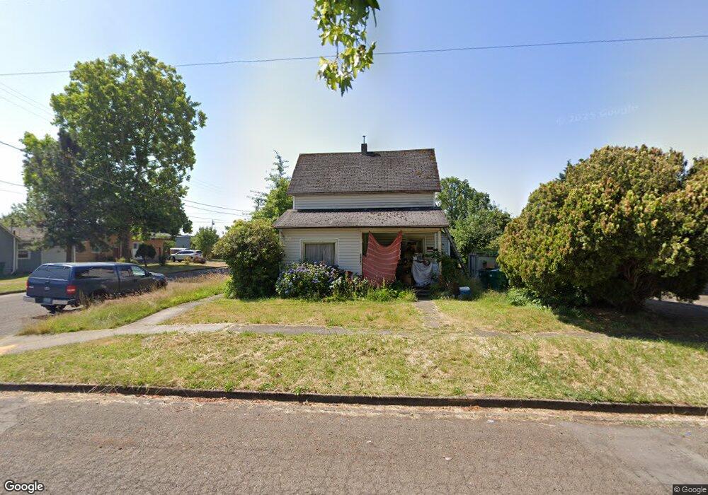 1314 E 7th St, Newberg, OR 97132 - photo 1