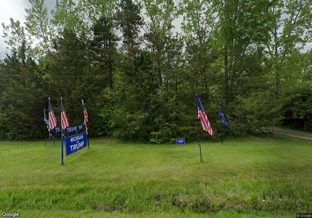 8101 Coldwater Rd, Flushing, MI 48433 - photo 1