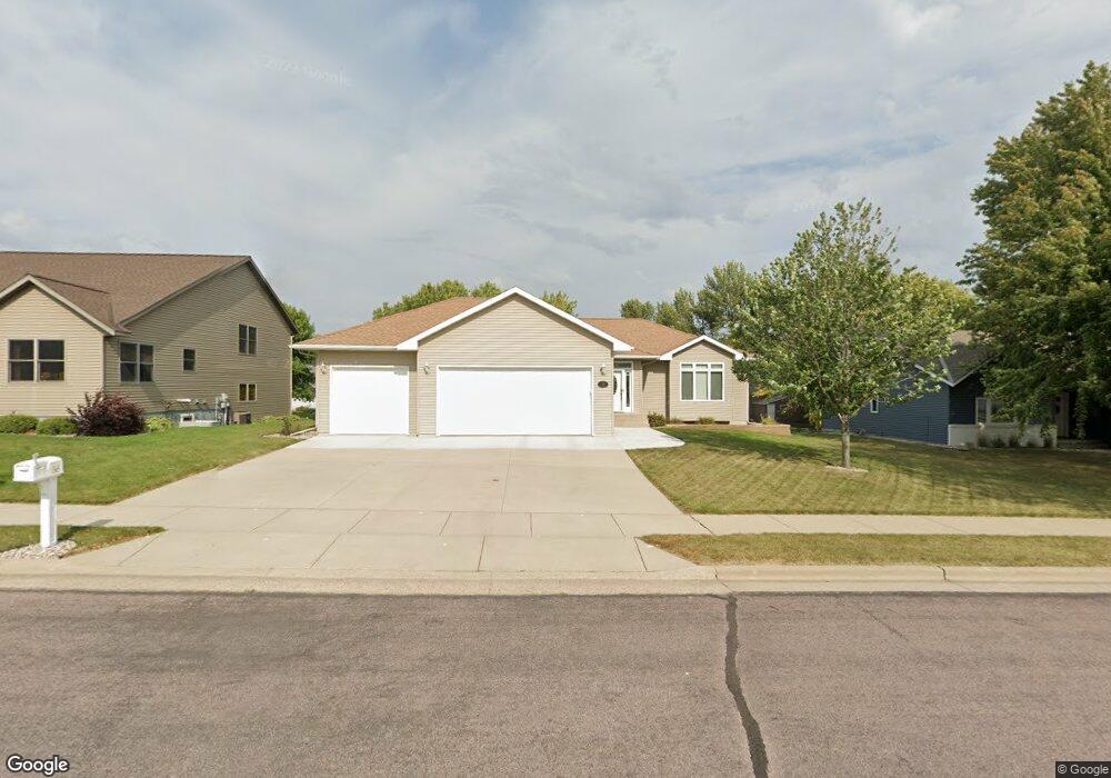 36 Cedar Dr, New Ulm, MN 56073 - photo 1