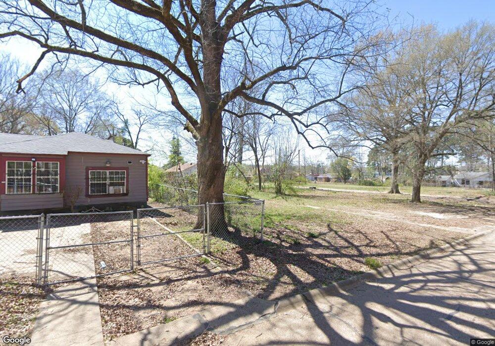 713 Melton St, Texarkana, TX 75501 - photo 1