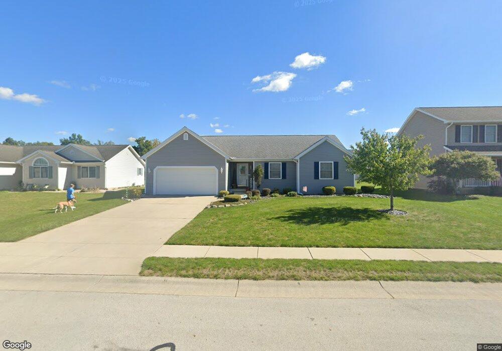 1826 Rosewood Dr, Wapakoneta, OH 45895 - photo 1