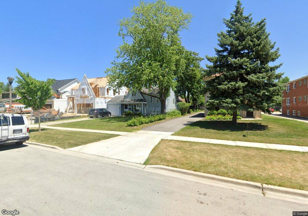 115 N Avon Rd, Elmhurst, IL 60126 - photo 1