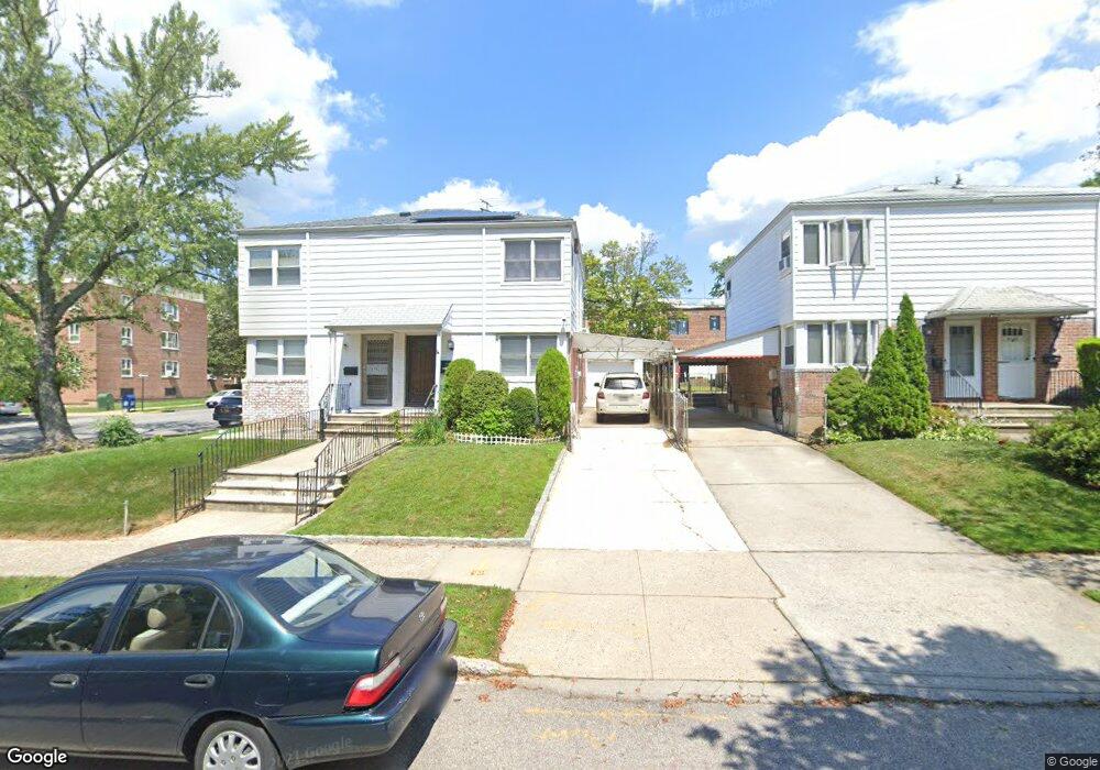 6703 197th St, Fresh Meadows, NY 11365 - photo 1