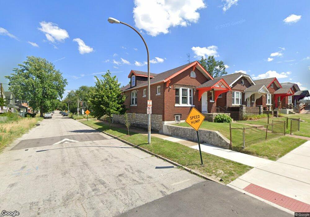 3952 N Kingshighway Blvd, Saint Louis, MO 63115 - photo 1