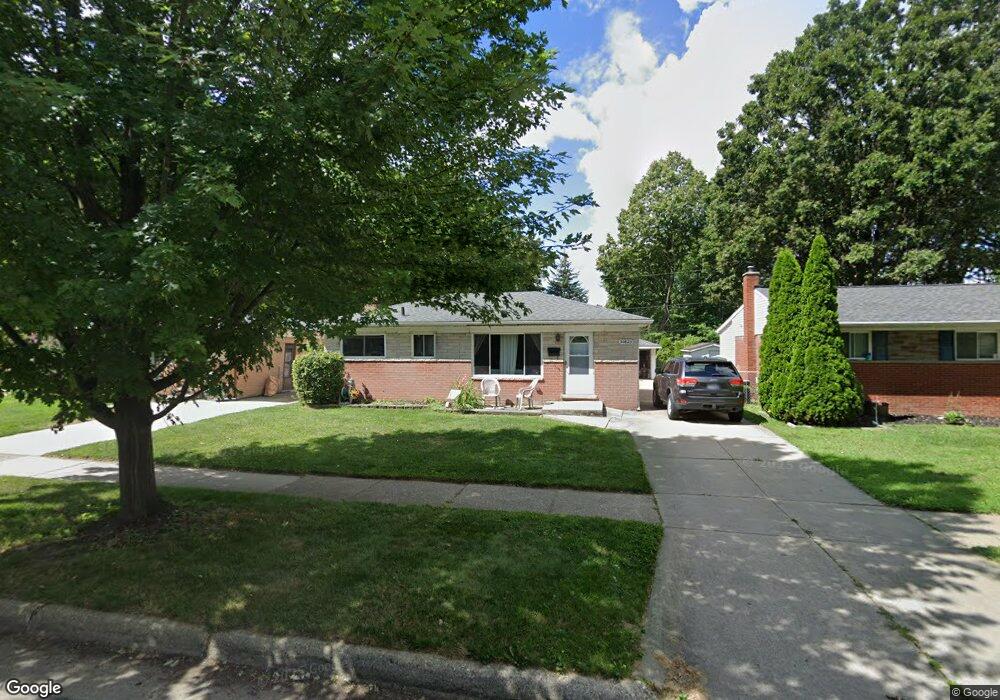 30823 Mayflower St, Roseville, MI 48066 - photo 1