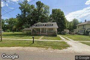 305 E Woods St, Avon, IL 61415