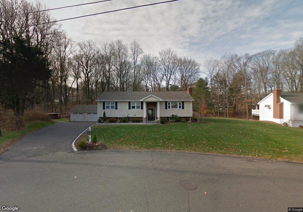 28 Crocus Ln, Trumbull, CT 06611 - photo 1