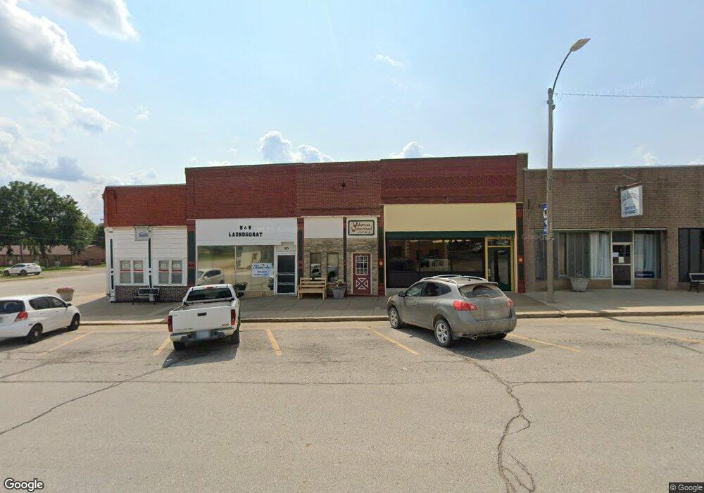 305 Maple St, Overbrook, KS 66524 - photo 1