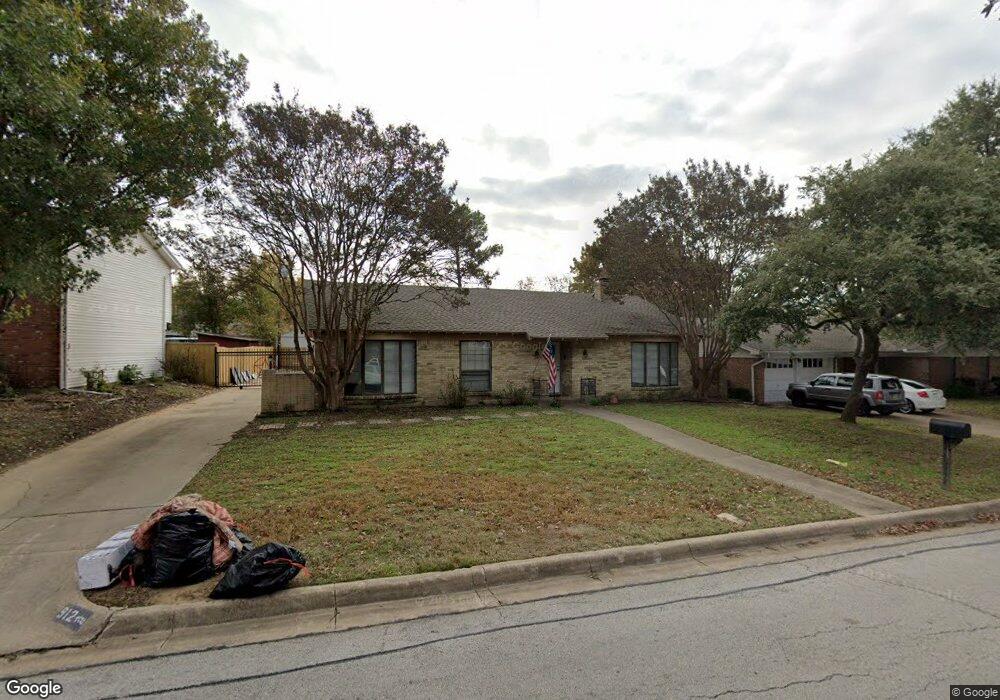 912 Charleston Dr, Bedford, TX 76022 - photo 1