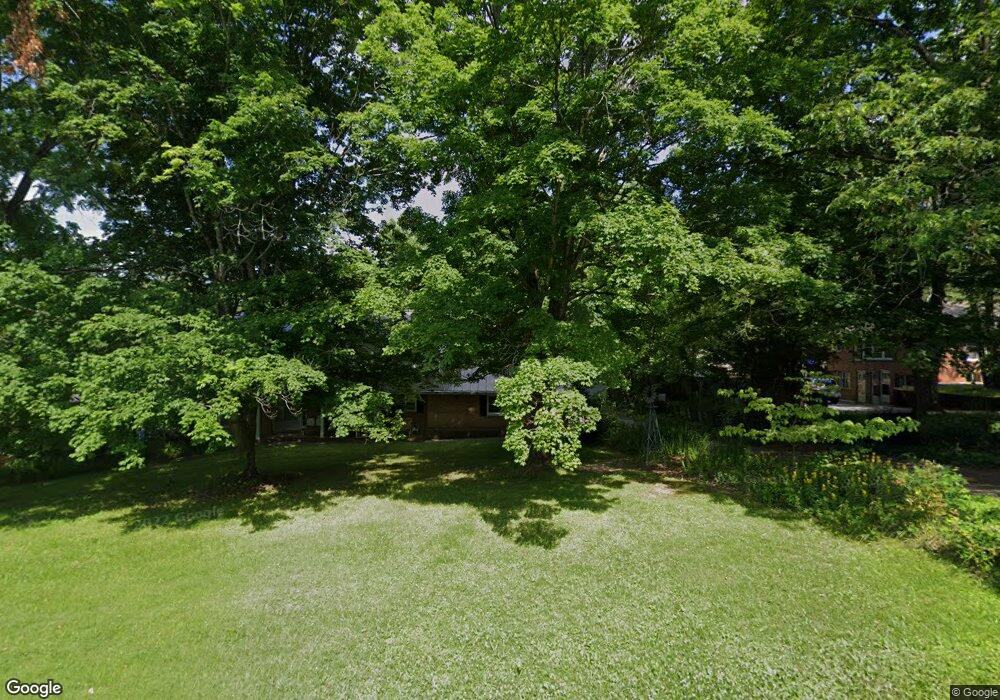 301 Oakdale St, Manchester, TN 37355 - photo 1