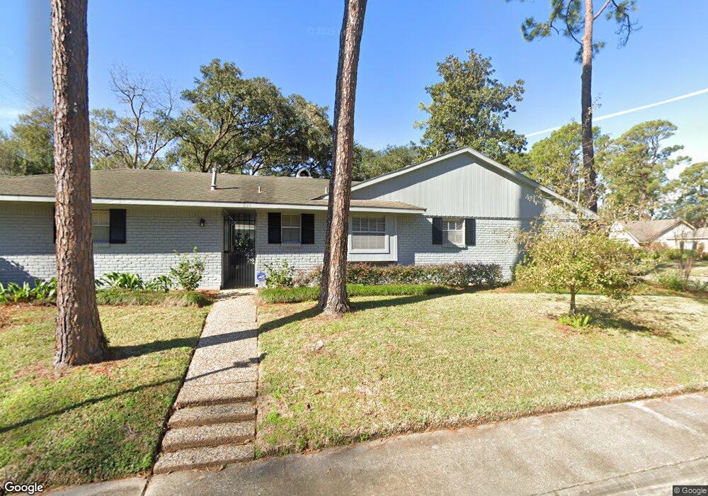 10003 Doliver Dr, Houston, TX 77042 - photo 1