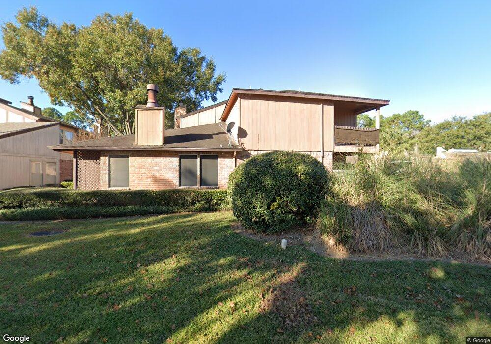 7825 Bateman Ln unit 7825, Houston, TX 77088 - photo 1