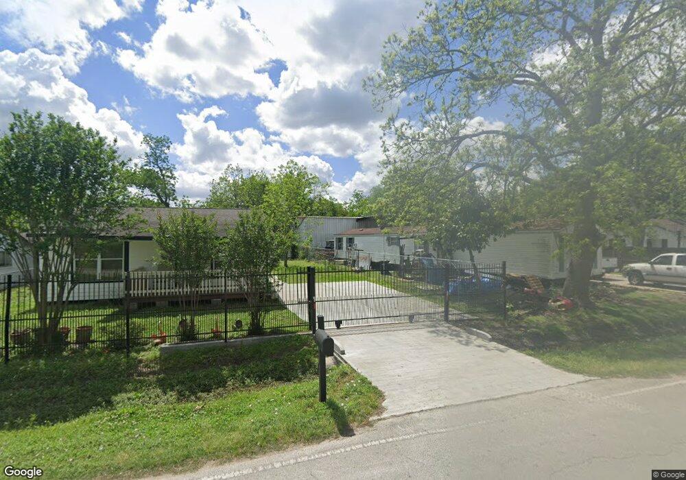 1913 Lone Oak Rd, Houston, TX 77093 - photo 1