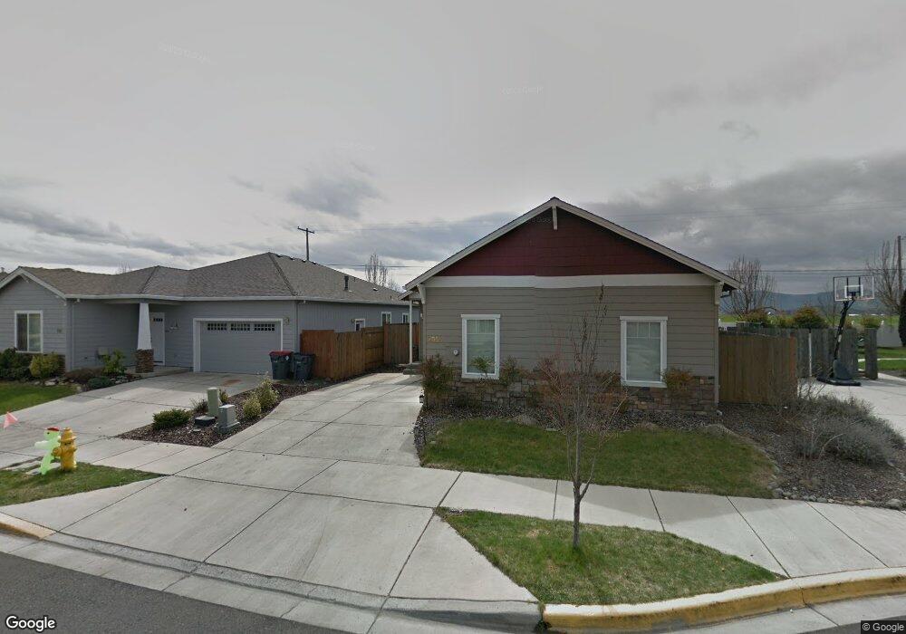 285 Alta Ln, Central Point, OR 97502 - photo 1