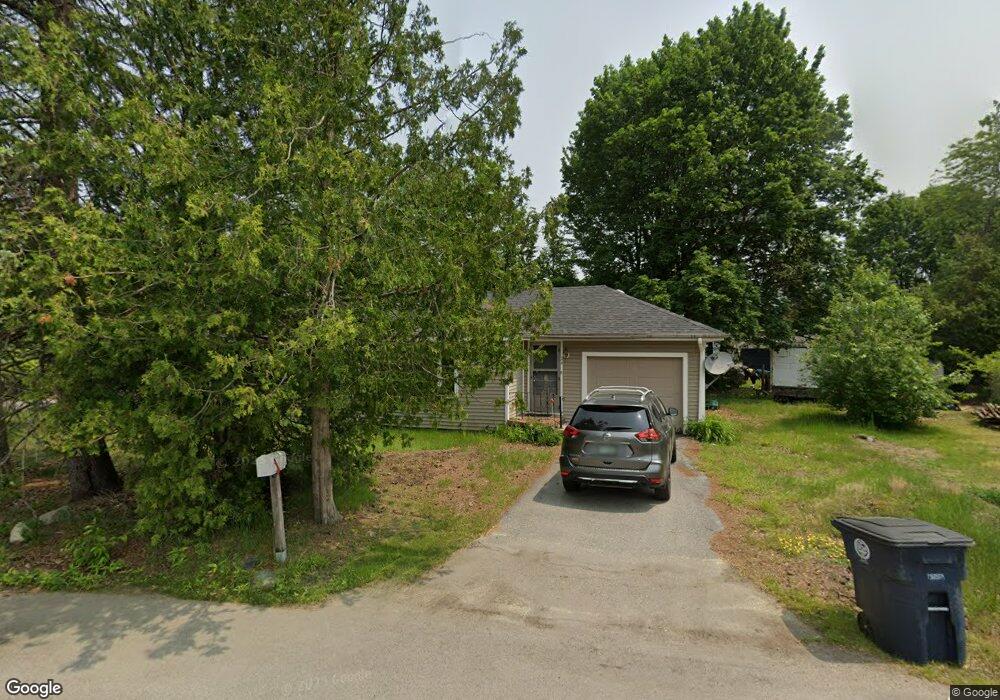 24 Lund Rd, Nashua, NH 03060 - photo 1