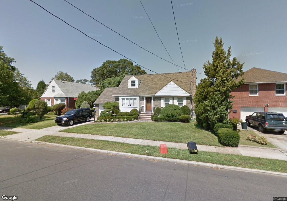 710 Fenworth Blvd, Franklin Square, NY 11010 - photo 1