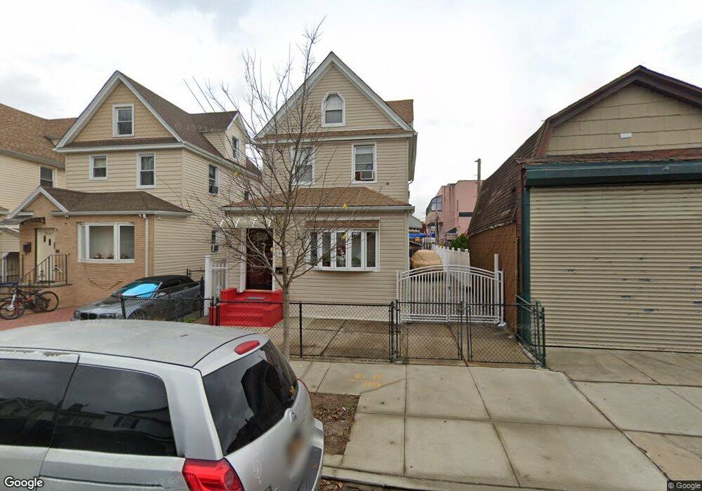 9169 110th St, Richmond Hill, NY 11418 - photo 1