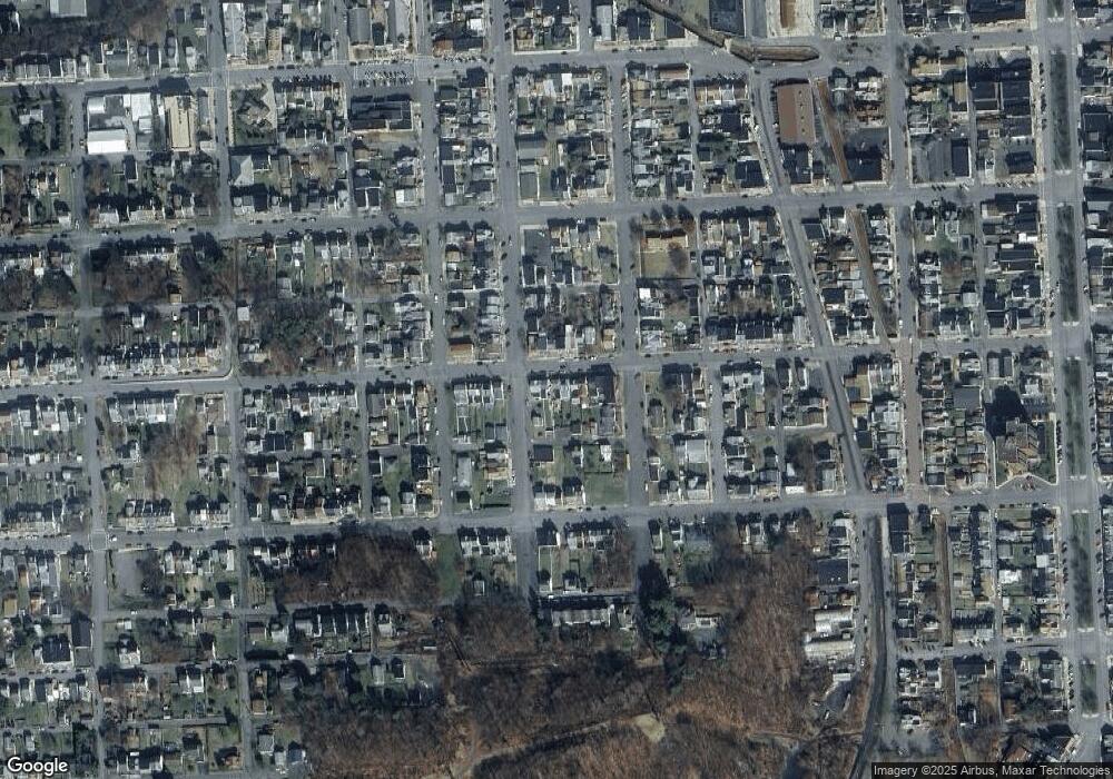 626 W Pine St, Shamokin, PA 17872 - photo 1