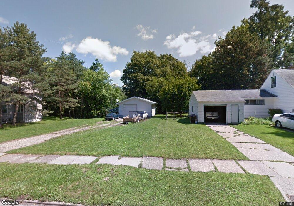 1736 Robertson Ave, Lansing, MI 48915 - photo 1