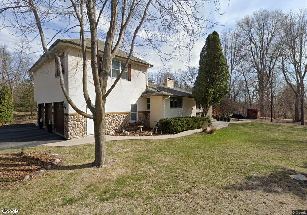 16608 Prospect Place, Wayzata, MN 55391 - photo 1