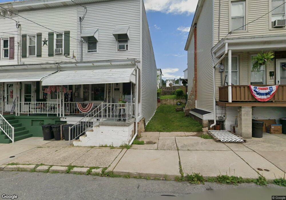 423 Willing St, Tamaqua, PA 18252 - photo 1