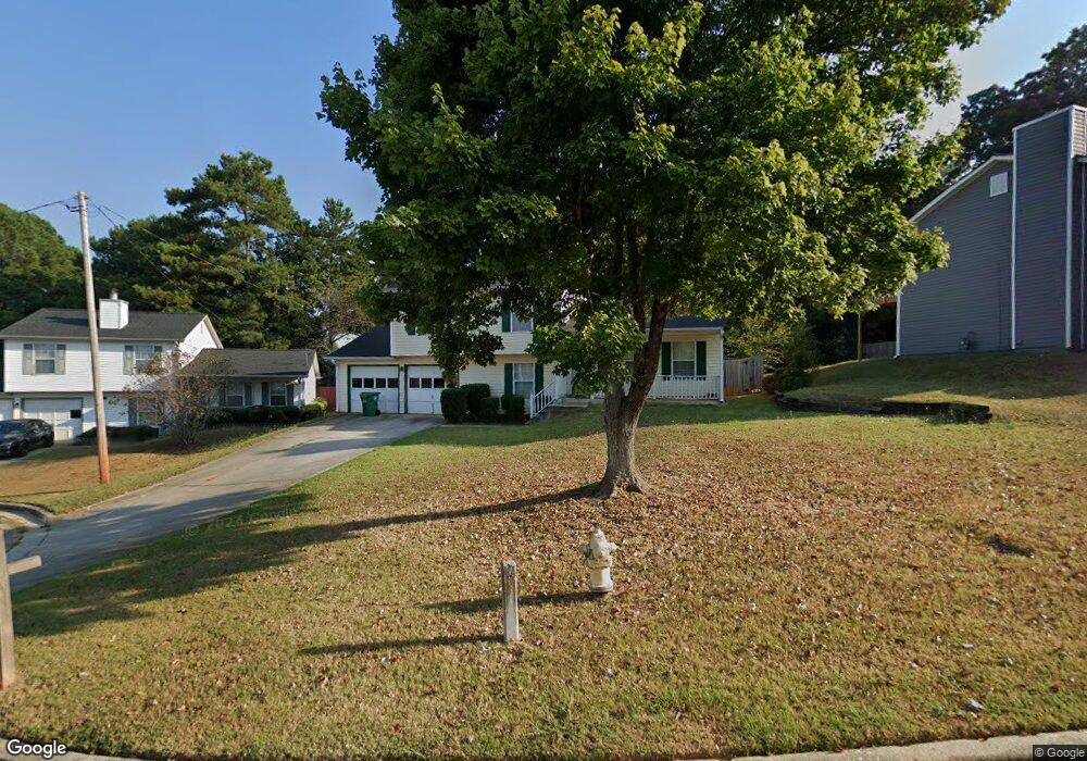 6134 Kenton Oaks Ct, Lithonia, GA 30058 - photo 1