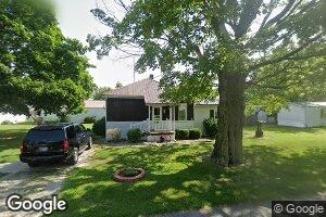 213 E 8th St, Matthews, IN 46957