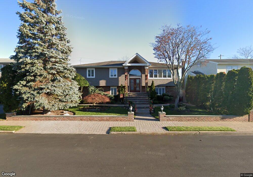 874 Jennie Ct, North Bellmore, NY 11710 - photo 1