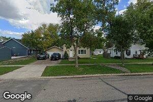 318 2nd St NW, Hillsboro, ND 58045