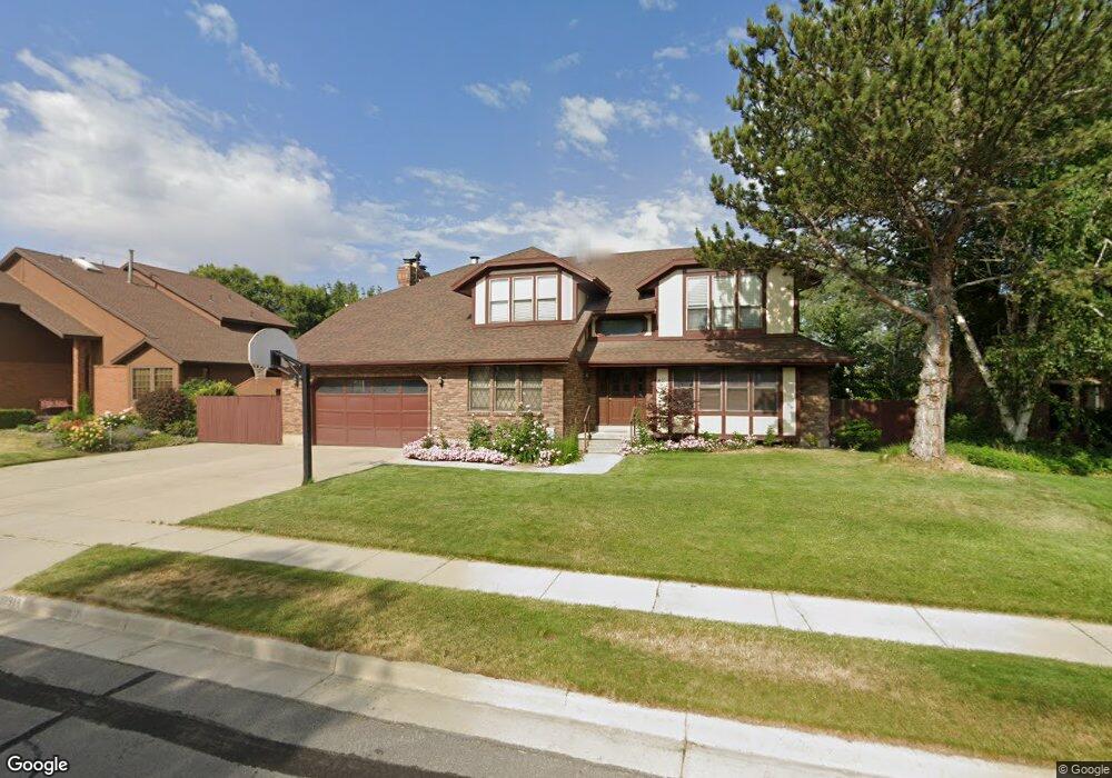 8918 Summer Crest Dr, Sandy, UT 84093 - photo 1