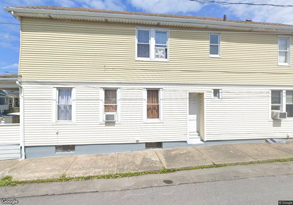 861 N Locust St, Hazleton, PA 18201 - photo 1