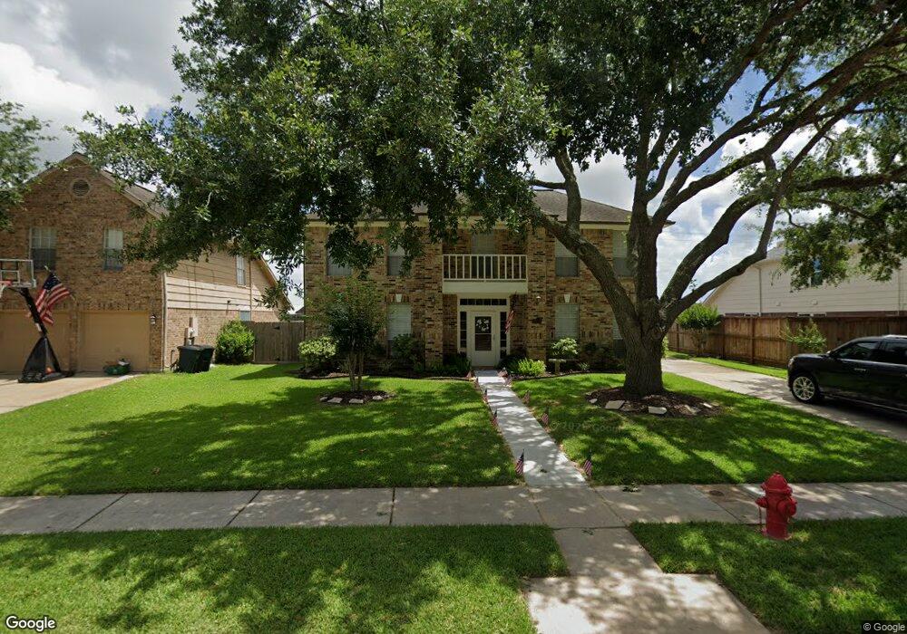 1811 N Mission Cir, Friendswood, TX 77546 - photo 1