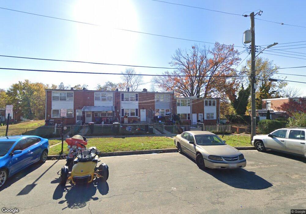 521 Carlsbad Ct, Halethorpe, MD 21227 - photo 1