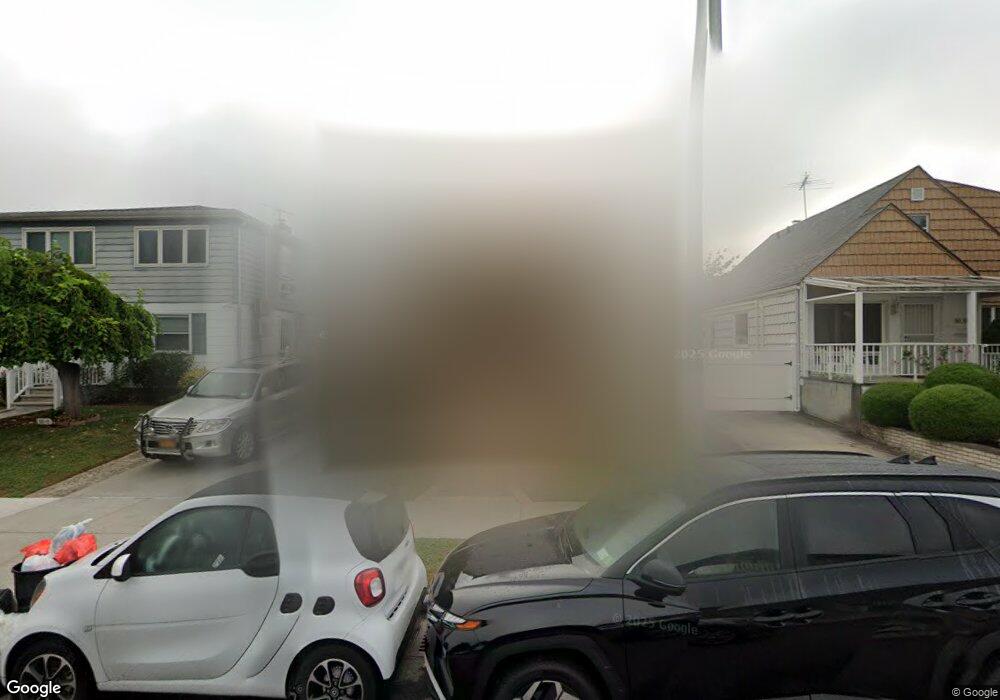 5015 189th St, Fresh Meadows, NY 11365 - photo 1