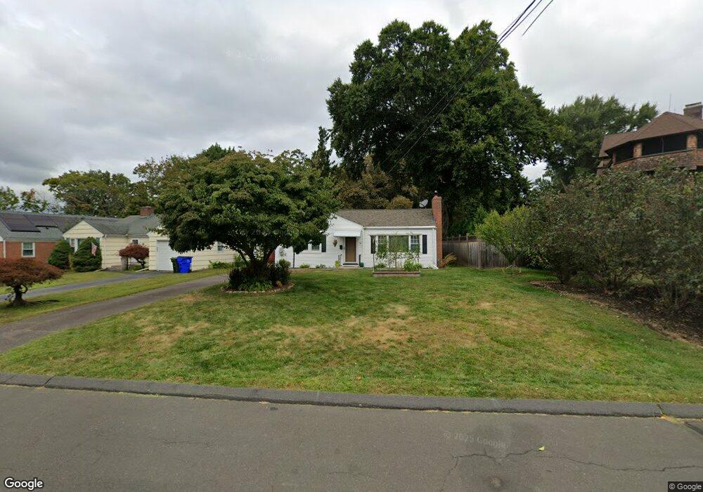 14 Brightwood Ln, West Hartford, CT 06110 - photo 1