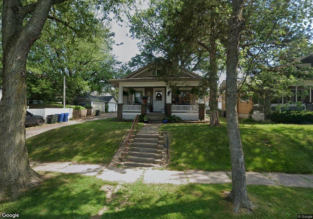 1611 Elm St, Davenport, IA 52803 - photo 1